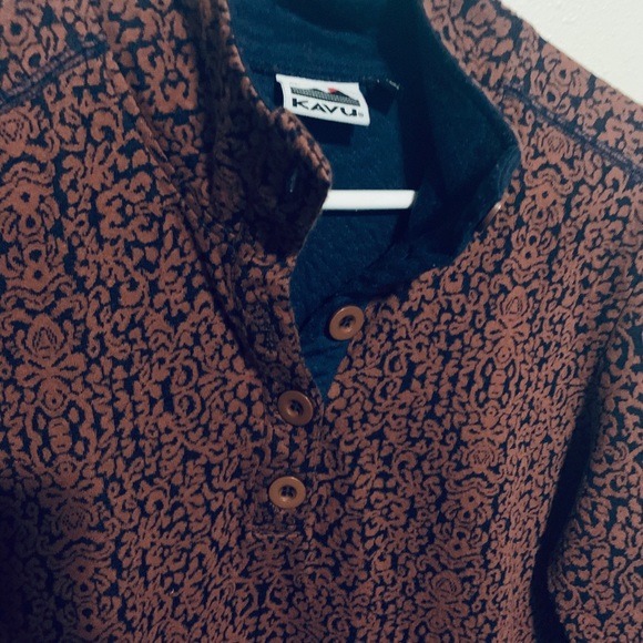 KAVU pullover - Picture 2 of 2